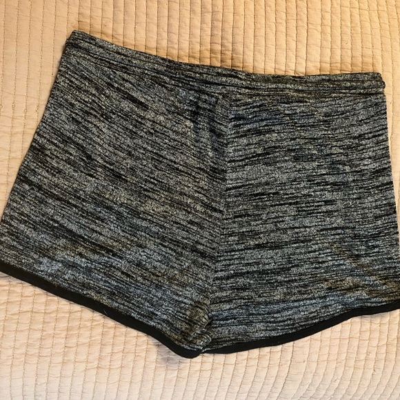 Wilfred shorts - Picture 2 of 4